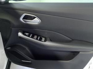 Geely Coolray 1.5T Nova - Image 28