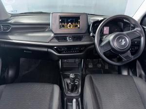 Suzuki Swift 1.2 GL - Image 12