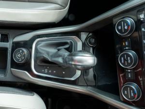 Volkswagen T-Roc 2.0TSI 4Motion Design - Image 15