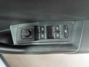 Volkswagen T-Roc 2.0TSI 4Motion Design - Image 18