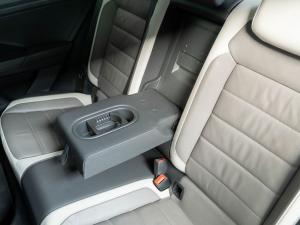 Volkswagen T-Roc 2.0TSI 4Motion Design - Image 24