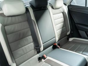 Volkswagen T-Roc 2.0TSI 4Motion Design - Image 25