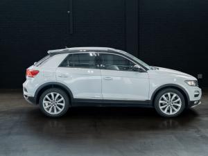 Volkswagen T-Roc 2.0TSI 4Motion Design - Image 5