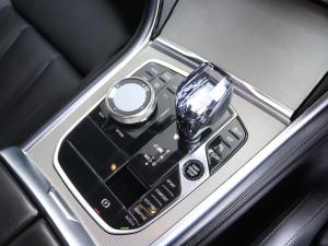 BMW 8 Series M850i xDrive coupe - Image 13
