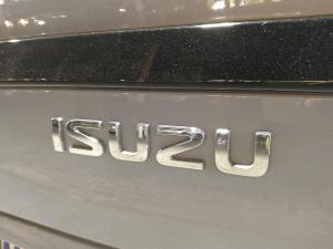 Isuzu mu-X 3.0TD LS - Image 8