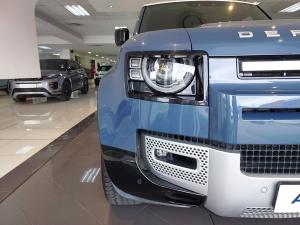 Land Rover Defender 110 D250 S - Image 4