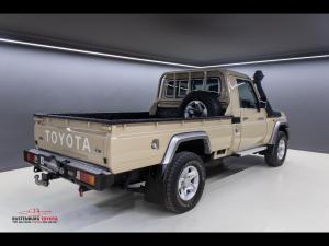Toyota Land Cruiser 79 4.5D-4D LX V8 single cab - Image 2