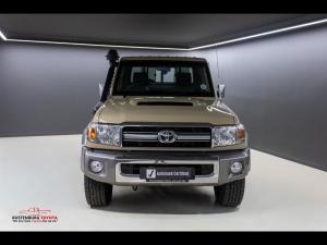 Toyota Land Cruiser 79 4.5D-4D LX V8 single cab - Image 4