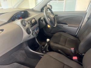 Toyota Etios hatch 1.5 Sprint - Image 7