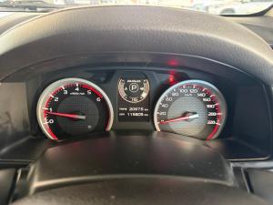 Isuzu D-Max 300 3.0TD double cab LX auto - Image 11