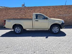 Isuzu D-Max 1.9TD single cab L 4x4 manual - Image 3