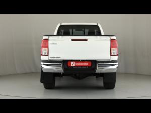 Toyota Hilux 2.4GD-6 single cab Raider manual - Image 5