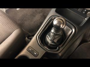 Toyota Hilux 2.4GD-6 single cab Raider manual - Image 15