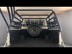 Toyota Land Cruiser 79 2.8GD-6 double cab auto - Image 13