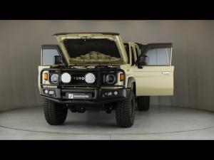 Toyota Land Cruiser 79 2.8GD-6 double cab auto - Image 28