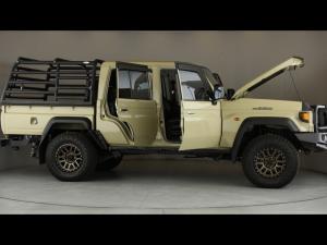 Toyota Land Cruiser 79 2.8GD-6 double cab auto - Image 30