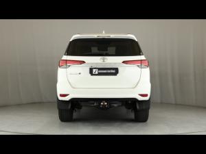 Toyota Fortuner 2.4GD-6 manual - Image 5