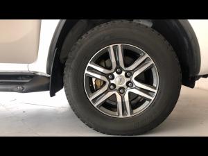 Toyota Fortuner 2.4GD-6 manual - Image 17