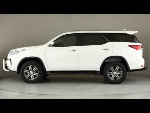 Toyota Fortuner 2.4GD-6 manual - Image 22