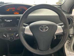 Toyota Etios hatch 1.5 Sprint - Image 8