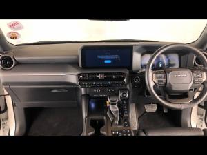 Toyota Land Cruiser Prado 2.8GD VX-R - Image 6