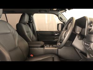 Toyota Land Cruiser Prado 2.8GD VX-R - Image 10