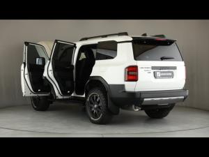 Toyota Land Cruiser Prado 2.8GD VX-R - Image 25