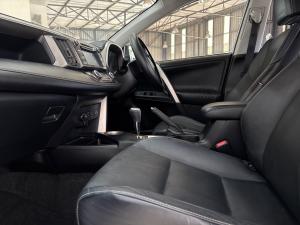 Toyota RAV4 2.5 AWD VX - Image 7