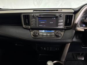 Toyota RAV4 2.5 AWD VX - Image 12
