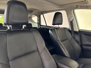 Toyota RAV4 2.5 AWD VX - Image 14