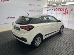 Hyundai i20 1.4 Motion auto - Image 2