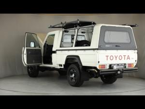 Toyota Land Cruiser 79 2.8GD-6 single cab auto - Image 25