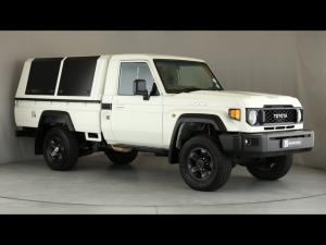 Toyota Land Cruiser 79 2.8GD-6 single cab auto - Image 1