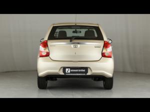 Toyota Etios hatch 1.5 Sprint - Image 5