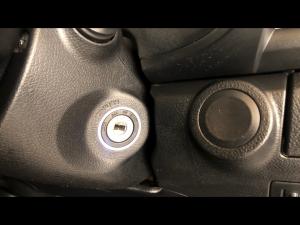 Toyota Hilux 2.4GD-6 Xtra cab Raider manual - Image 16