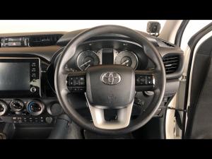 Toyota Hilux 2.4GD-6 Xtra cab Raider manual - Image 8