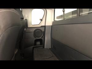 Toyota Hilux 2.4GD-6 Xtra cab Raider manual - Image 11