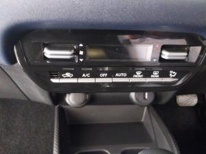 Toyota Starlet 1.5 XS auto - Image 14