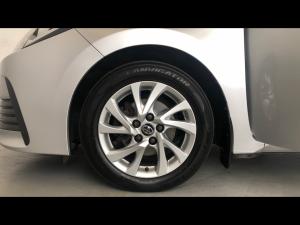 Toyota Corolla 1.6 Prestige auto - Image 18