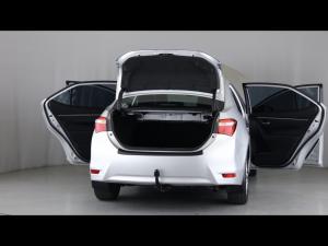 Toyota Corolla 1.6 Prestige auto - Image 24