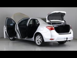 Toyota Corolla 1.6 Prestige auto - Image 25