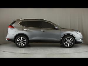 Nissan X-Trail 2.5 4x4 Tekna - Image 3
