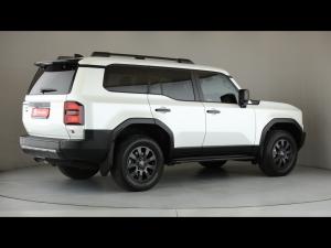 Toyota Land Cruiser Prado 2.8GD VX-R - Image 2