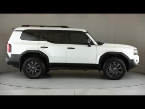 Toyota Land Cruiser Prado 2.8GD VX-R - Image 3