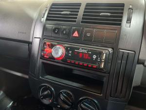 Volkswagen Polo 1.4 Trendline - Image 13
