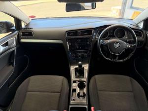 Volkswagen Golf VII 1.0 TSI Trendline - Image 11