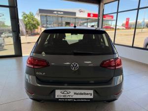 Volkswagen Golf VII 1.0 TSI Trendline - Image 4