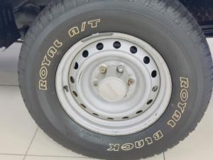 Isuzu D-Max 250 4x4 Hi-Ride - Image 9
