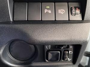 Suzuki Jimny 1.5 GLX AllGrip 3-door manual - Image 26