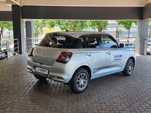 Suzuki Swift 1.2 GL - Image 10